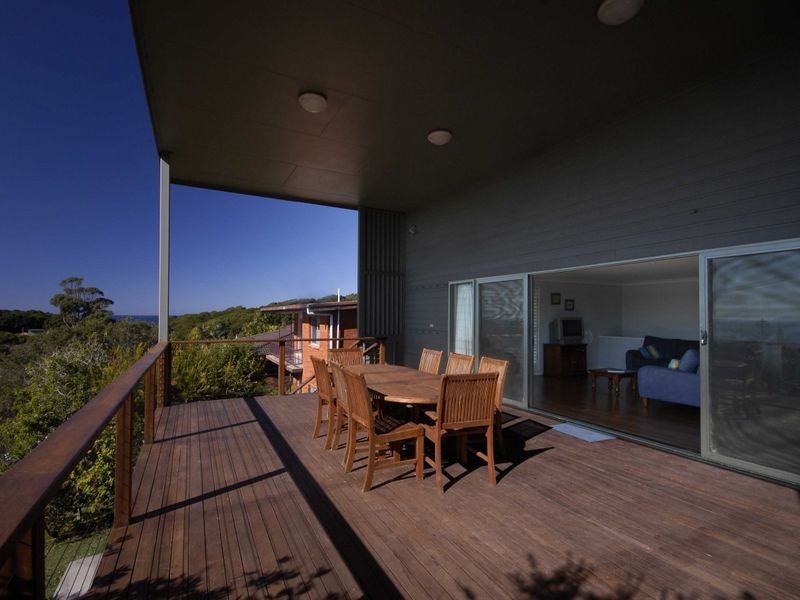 18 High Street, Hallidays Point NSW 2430