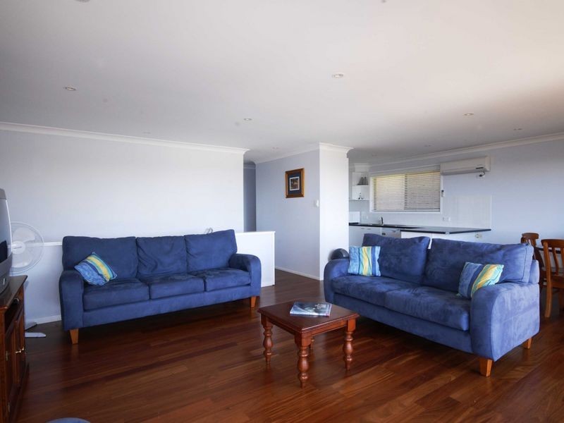18 High Street, Hallidays Point NSW 2430
