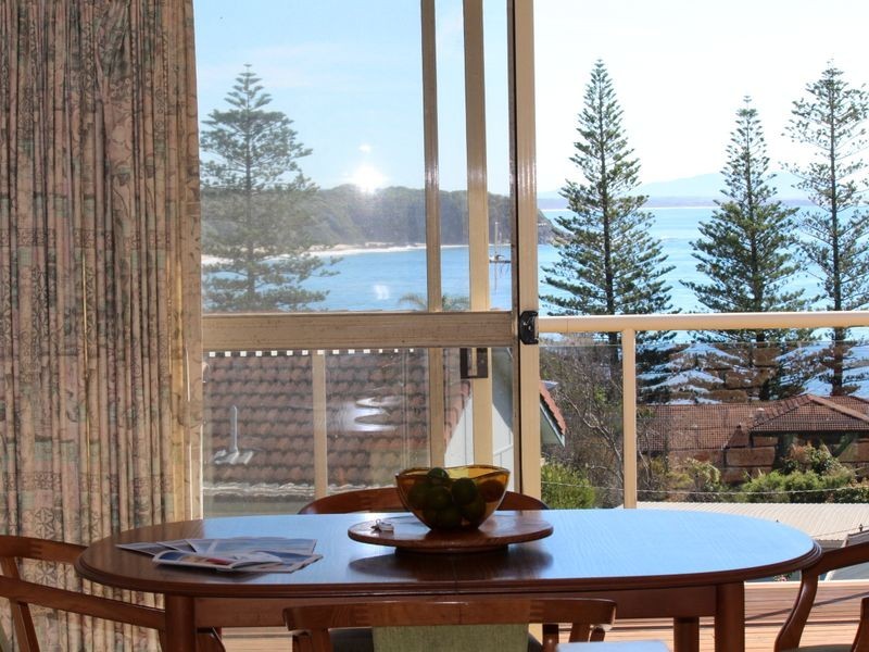 17 High Street, Black Head NSW 2430