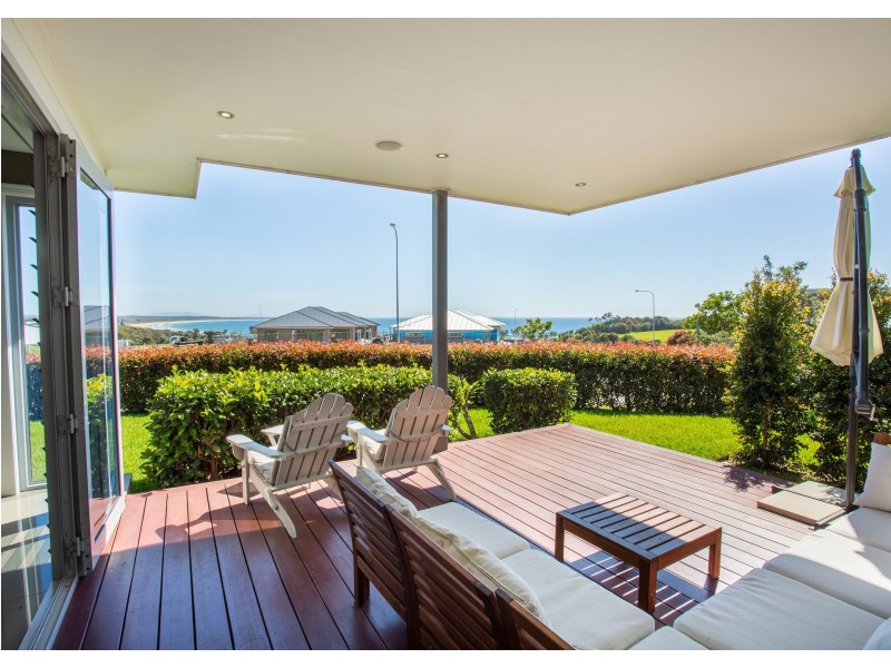 13 Torquay Circuit, Hallidays Point NSW 2430