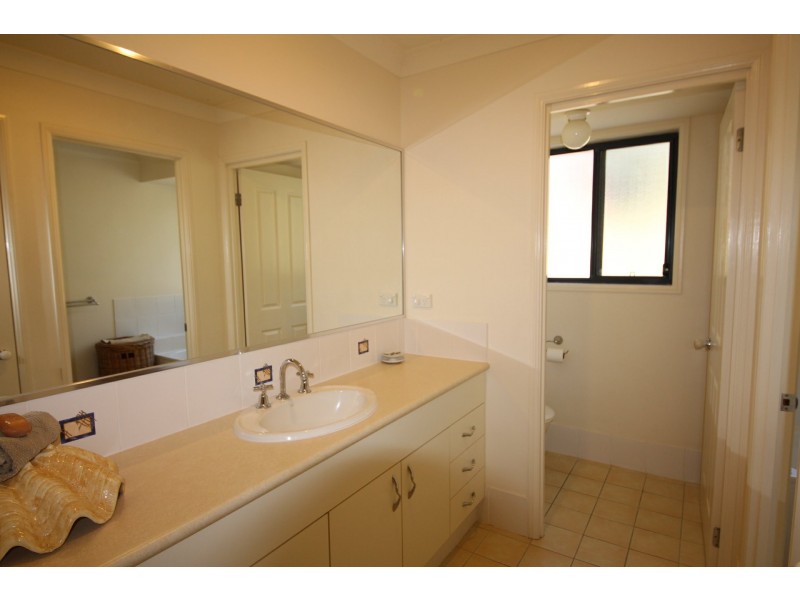 12B Woodlands Drive, Hallidays Point NSW 2430