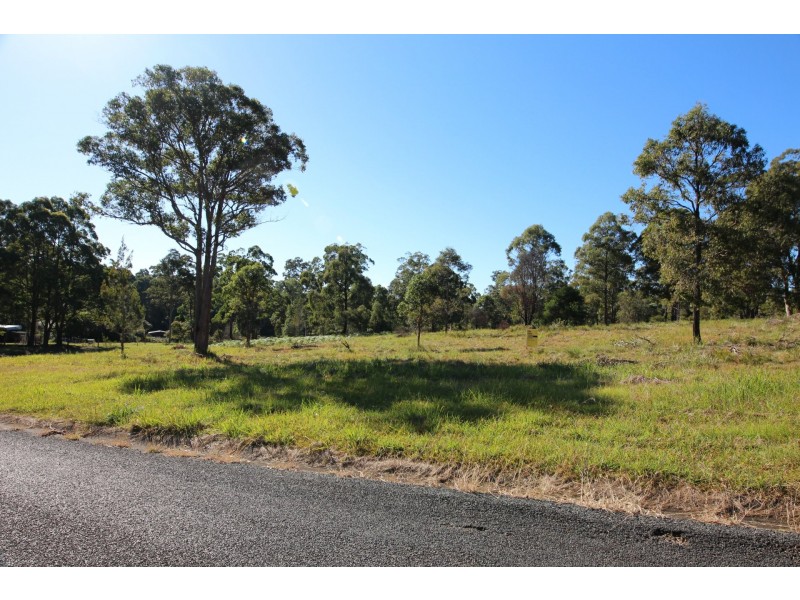 28 Figtree Drive, Diamond Beach NSW 2430