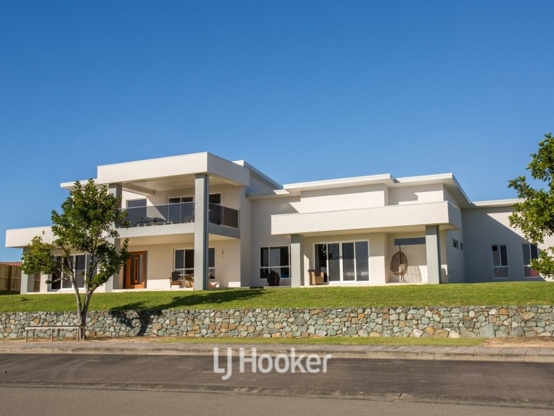 4 Scarborough Circuit, Hallidays Point NSW 2430