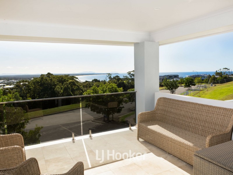 4 Scarborough Circuit, Hallidays Point NSW 2430