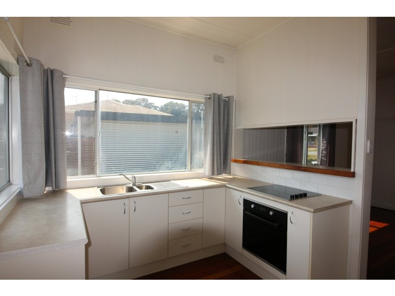 9 Alice Street, Forster NSW 2428