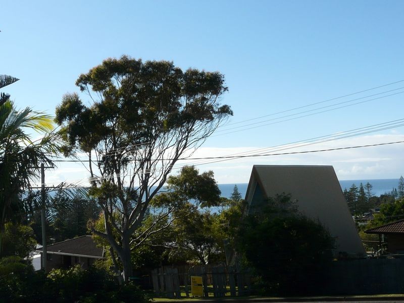 23 Cooinda Street, Black Head NSW 2430