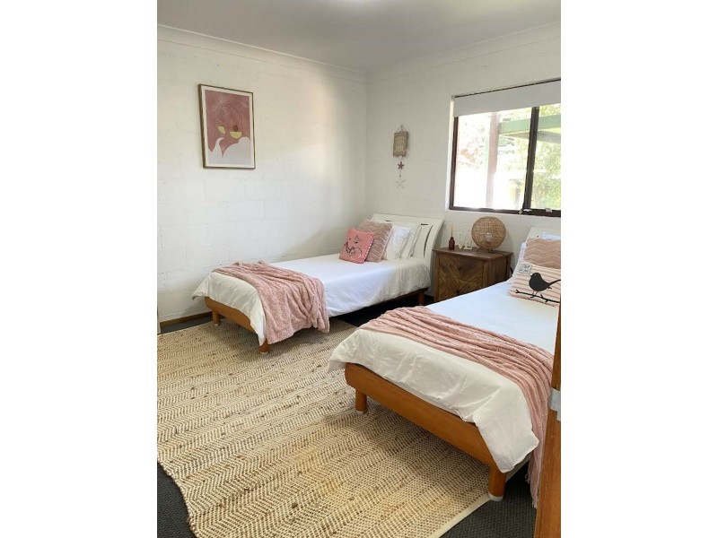 2/35 Redhead Road, Hallidays Point NSW 2430
