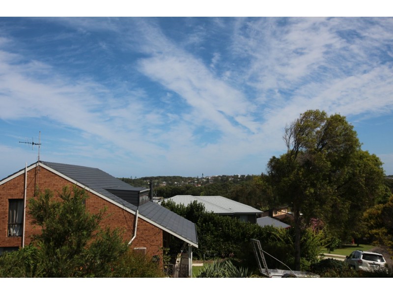 2/35 Redhead Road, Hallidays Point NSW 2430