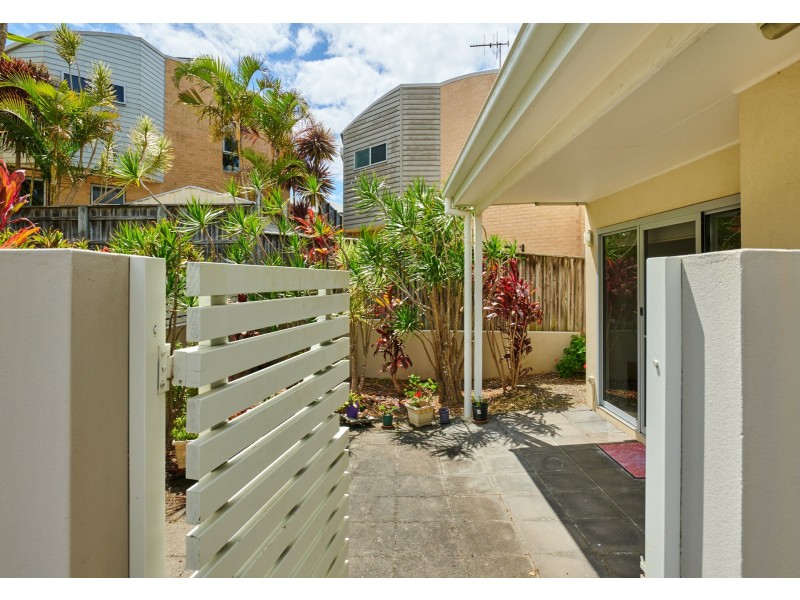 10/33-37 Emerald Drive, Diamond Beach NSW 2430