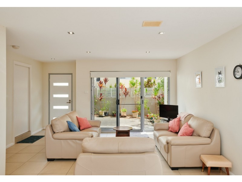 10/33-37 Emerald Drive, Diamond Beach NSW 2430