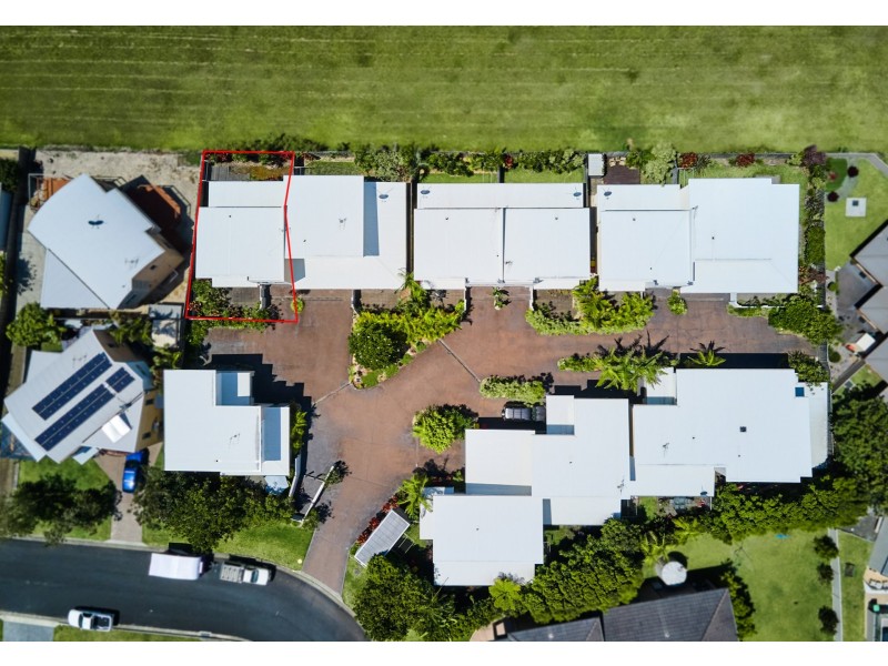 10/33-37 Emerald Drive, Diamond Beach NSW 2430