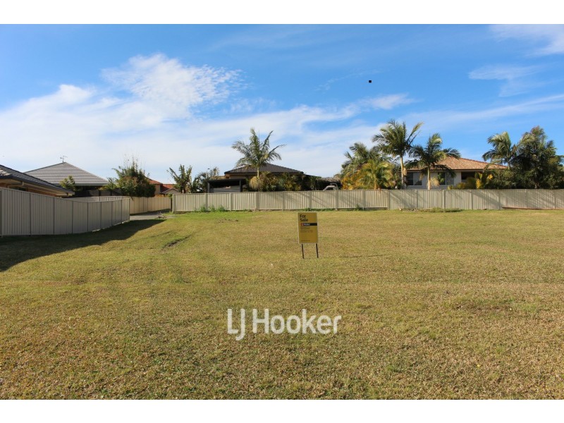 12 Bellevue Place, Hallidays Point NSW 2430