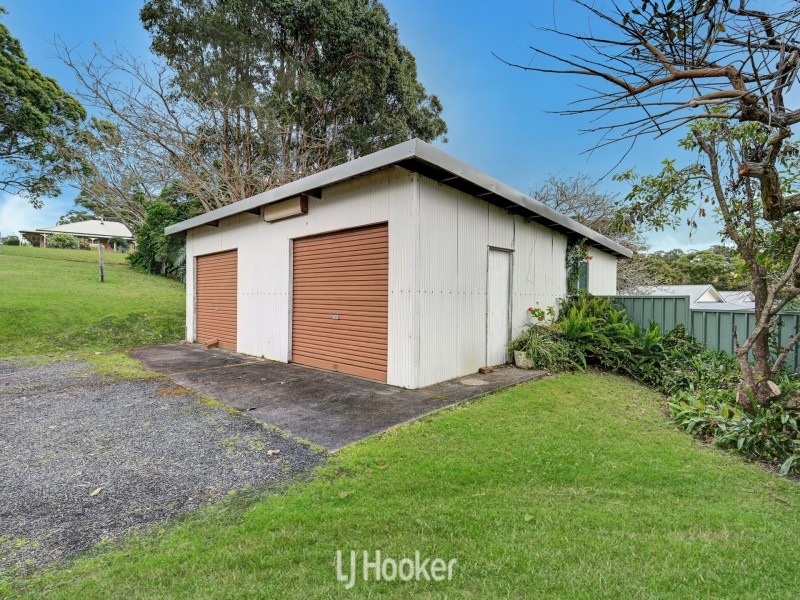 1 Bombora Place, Hallidays Point NSW 2430