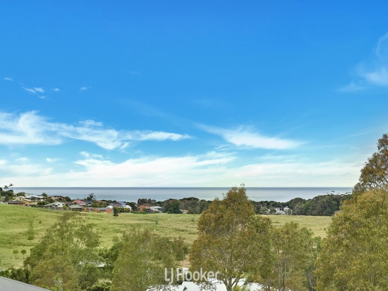 1 Bombora Place, Hallidays Point NSW 2430