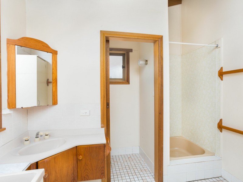 6 Redhead Road, Hallidays Point NSW 2430