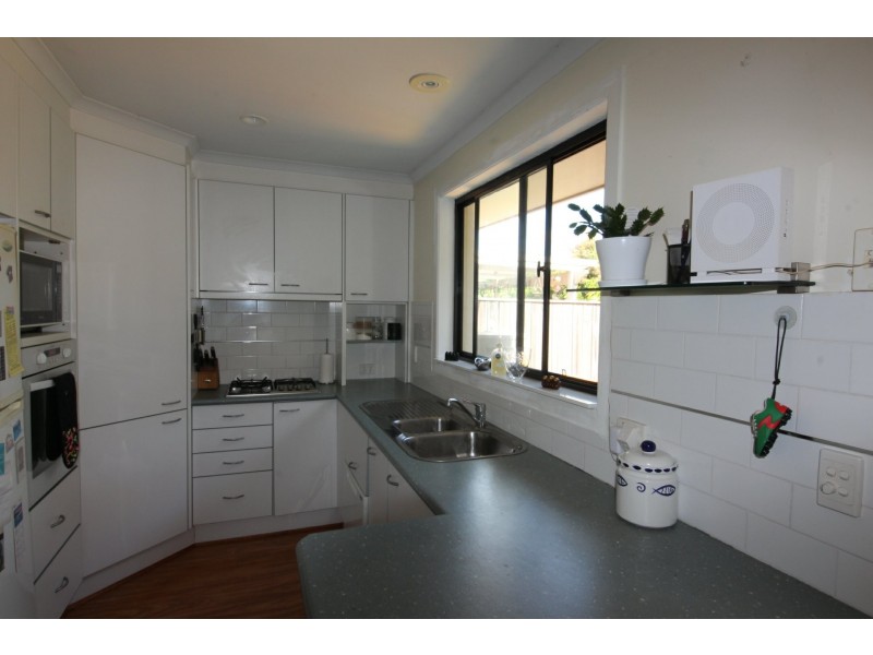 6/2 James Foster Drive, Hallidays Point NSW 2430