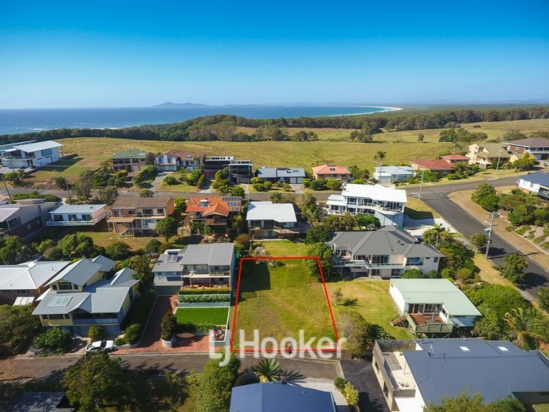 8 Callemondah Lane, Black Head NSW 2430