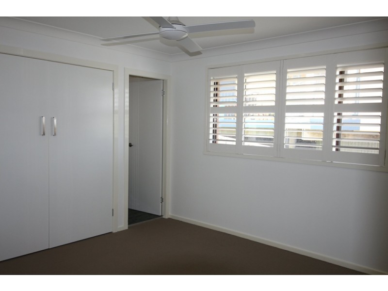 16 Coromont Drive, Hallidays Point NSW 2430