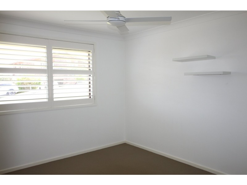 16 Coromont Drive, Hallidays Point NSW 2430