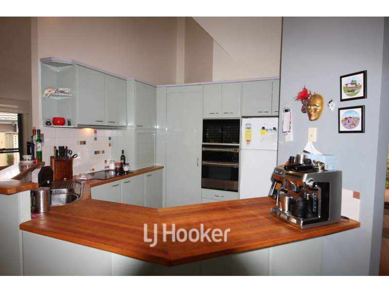 20 Hilltop Parkway, Tallwoods Village NSW 2430
