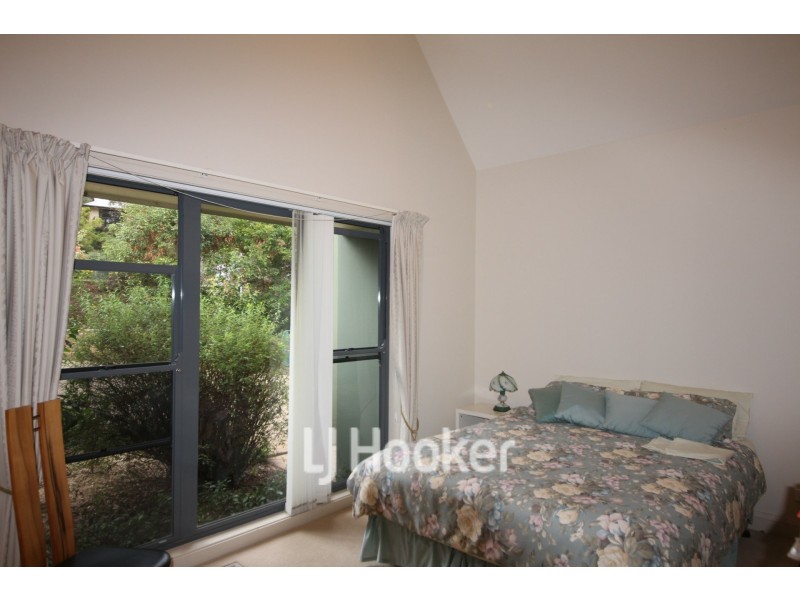 20 Hilltop Parkway, Tallwoods Village NSW 2430