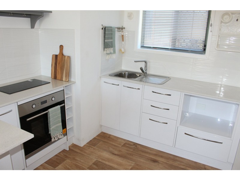 9/5 Lake Street, Forster NSW 2428