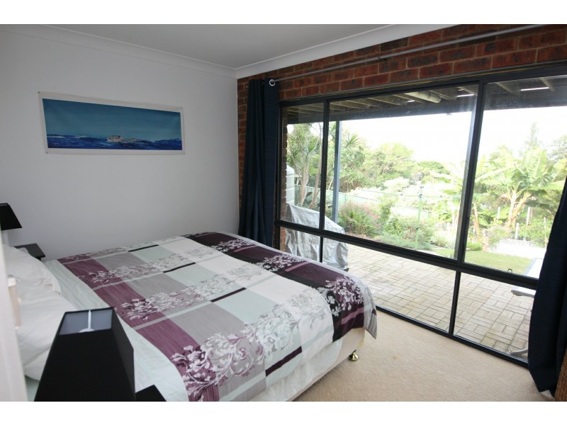 15 Red Head Rd, Red Head NSW 2430