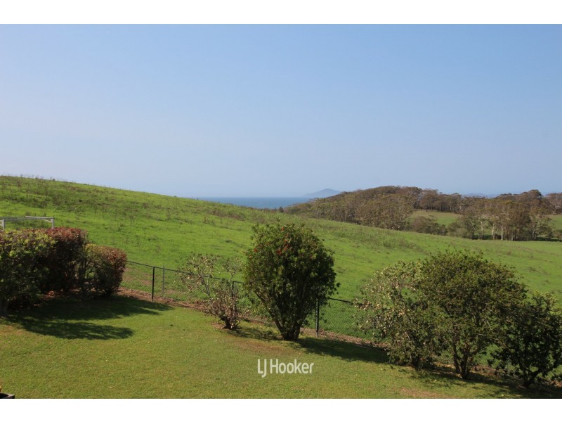 40 High Street, Hallidays Point NSW 2430