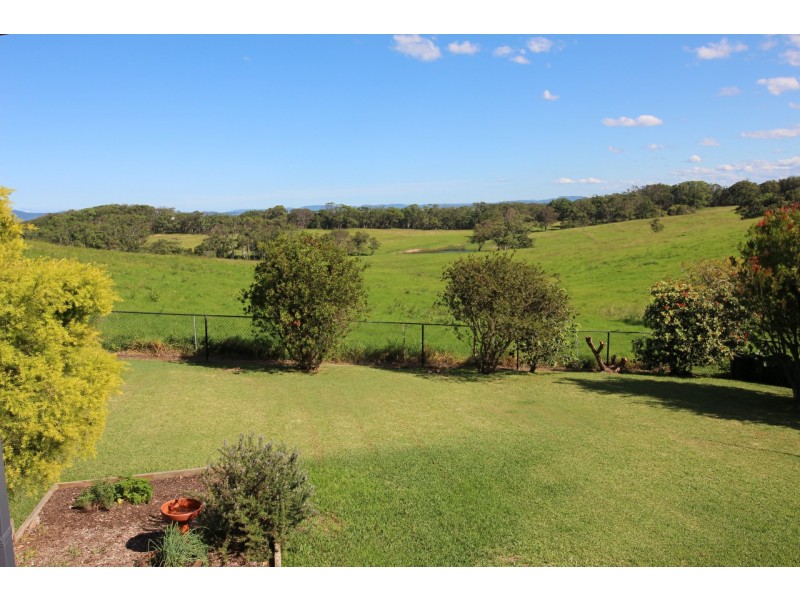 40 High Street, Hallidays Point NSW 2430