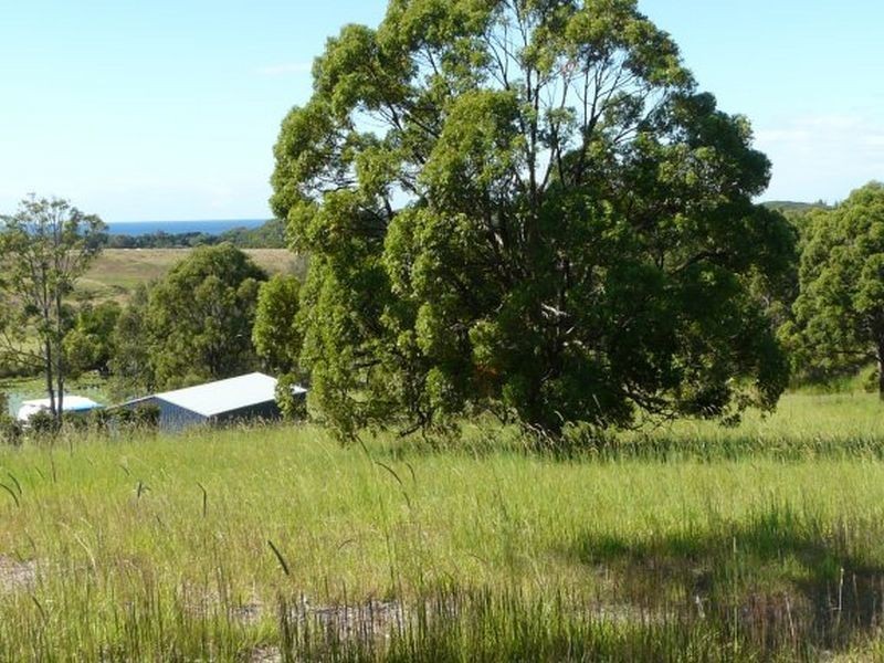 25 Headland Drive, Hallidays Point NSW 2430