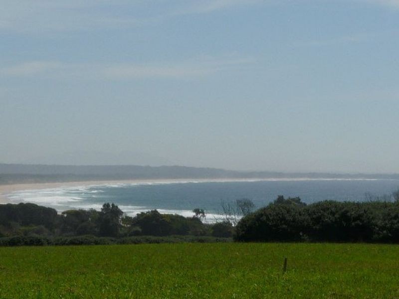 13 Torquay Circuit, Hallidays Point NSW 2430