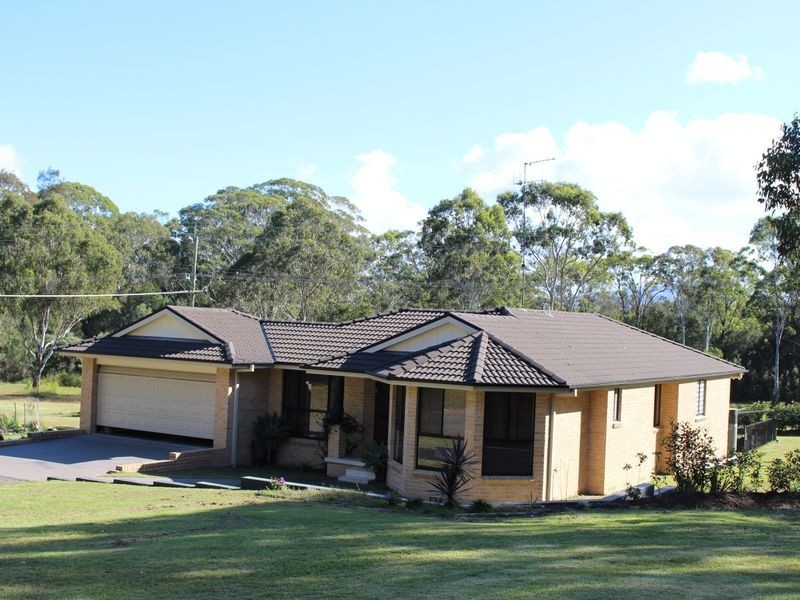 11C Woodlands Drive, Hallidays Point NSW 2430