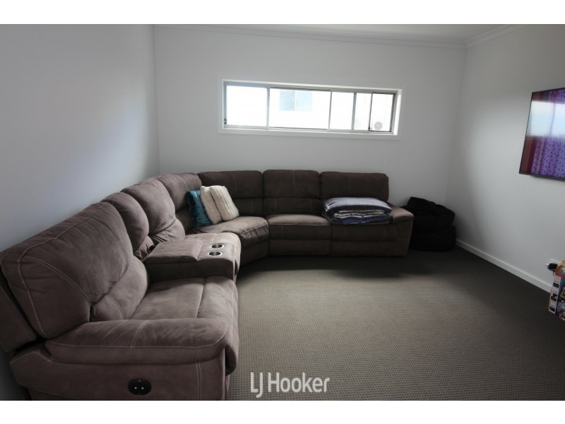 14 Torquay Circuit, Red Head NSW 2430