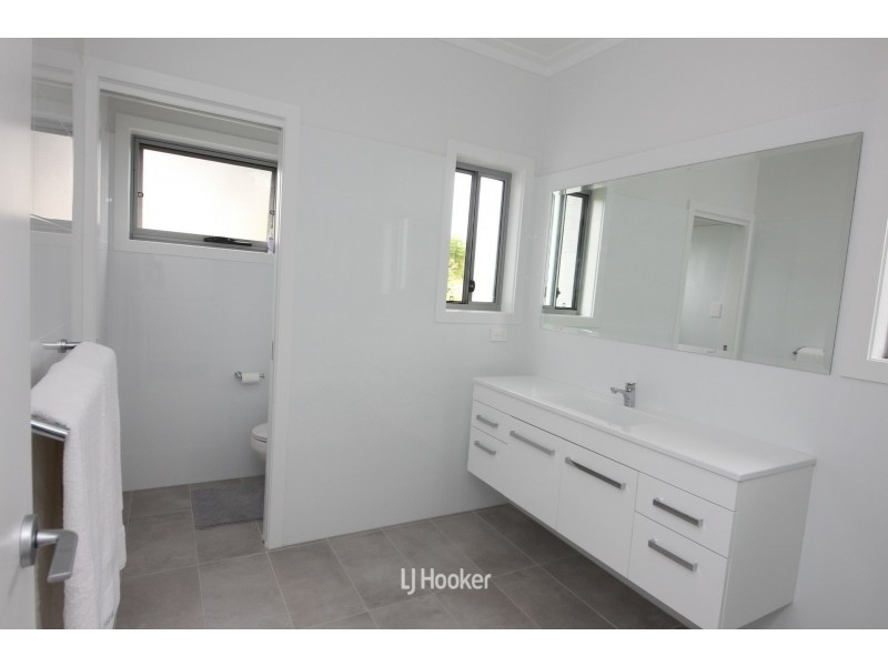 14 Torquay Circuit, Red Head NSW 2430