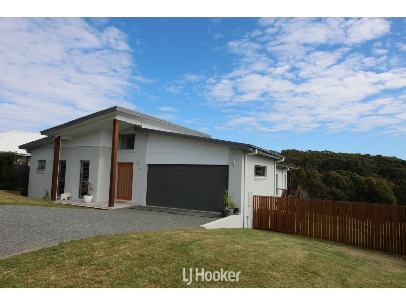 14 Torquay Circuit, Red Head NSW 2430