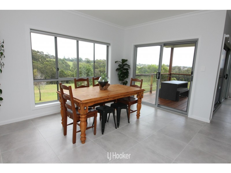 14 Torquay Circuit, Red Head NSW 2430