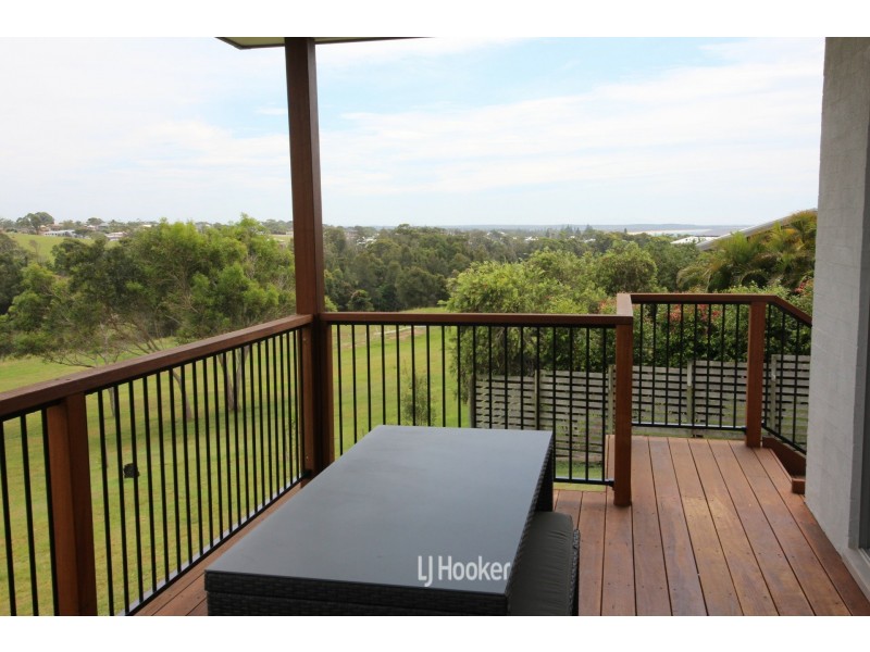 14 Torquay Circuit, Red Head NSW 2430