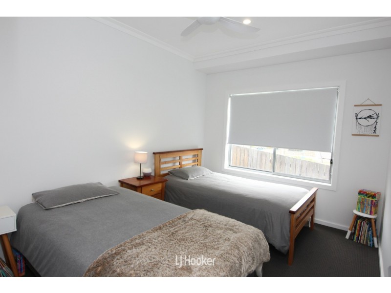 14 Torquay Circuit, Red Head NSW 2430