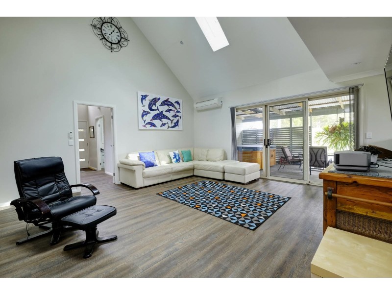 31 Figtree Drive, Diamond Beach NSW 2430