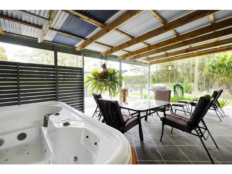 31 Figtree Drive, Diamond Beach NSW 2430