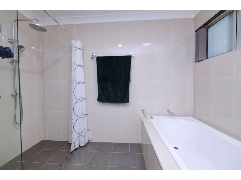 31 Figtree Drive, Diamond Beach NSW 2430