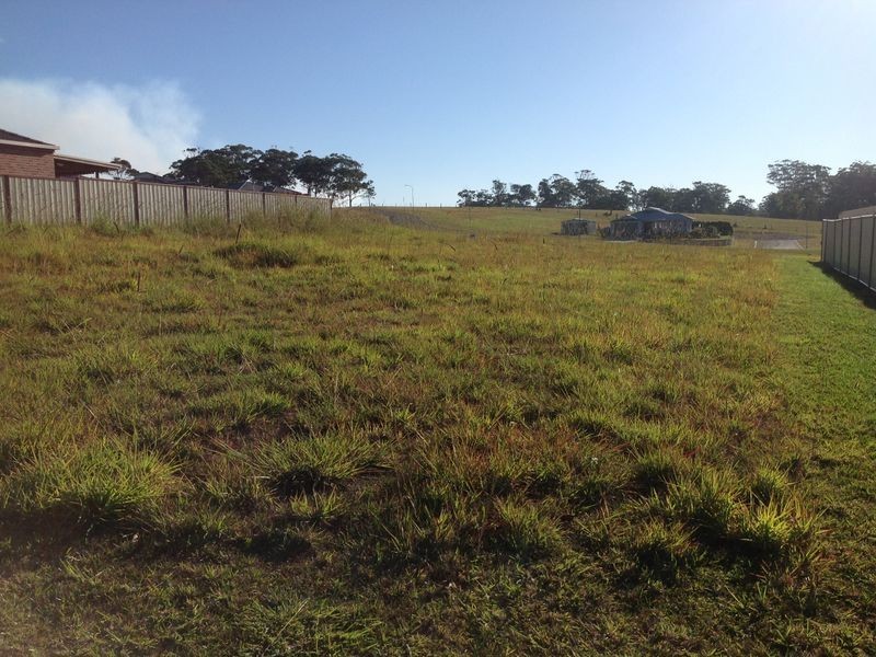 14 Glen Court, Hallidays Point NSW 2430