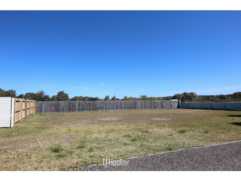 2 Olax Place, Diamond Beach NSW 2430