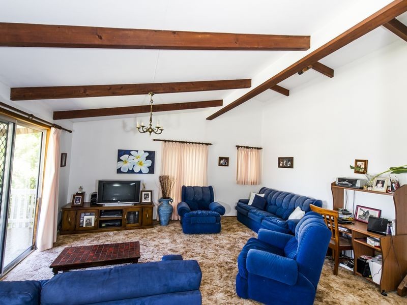 8 Red Head Road, Hallidays Point NSW 2430