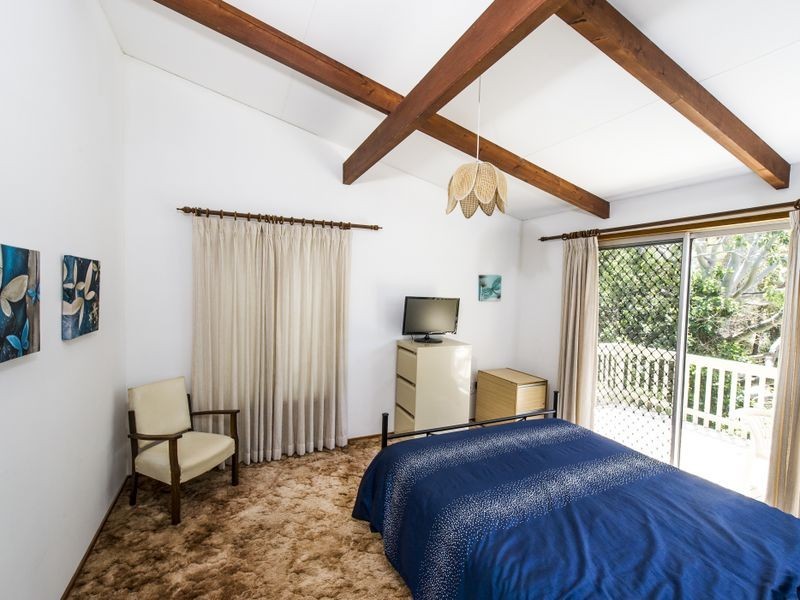 8 Red Head Road, Hallidays Point NSW 2430
