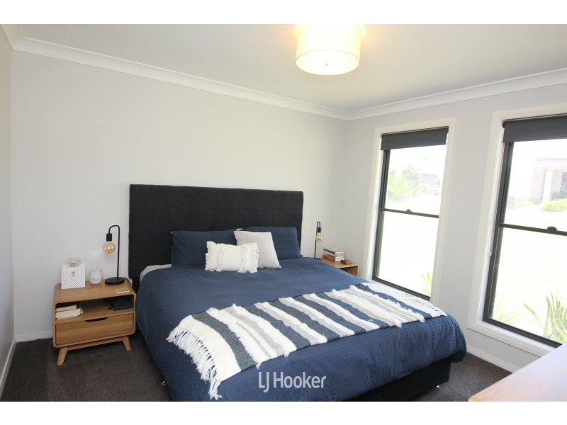 12 Torquay Circuit, Red Head NSW 2430