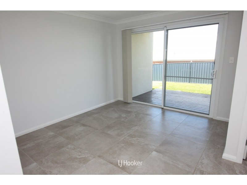 24 Emerald Drive, Diamond Beach NSW 2430