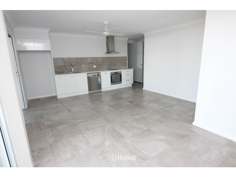 24 Emerald Drive, Diamond Beach NSW 2430