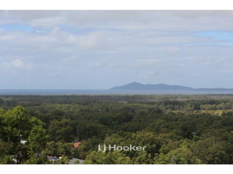 4 Augusta Point, Tallwoods Village NSW 2430