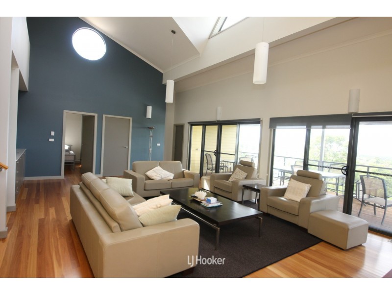 4 Augusta Point, Tallwoods Village NSW 2430